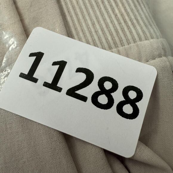 Athleta Pants Womens 22 Beige Pull-On Ankle Tapered Stretch Back Welt Pockets - Picture 15 of 15